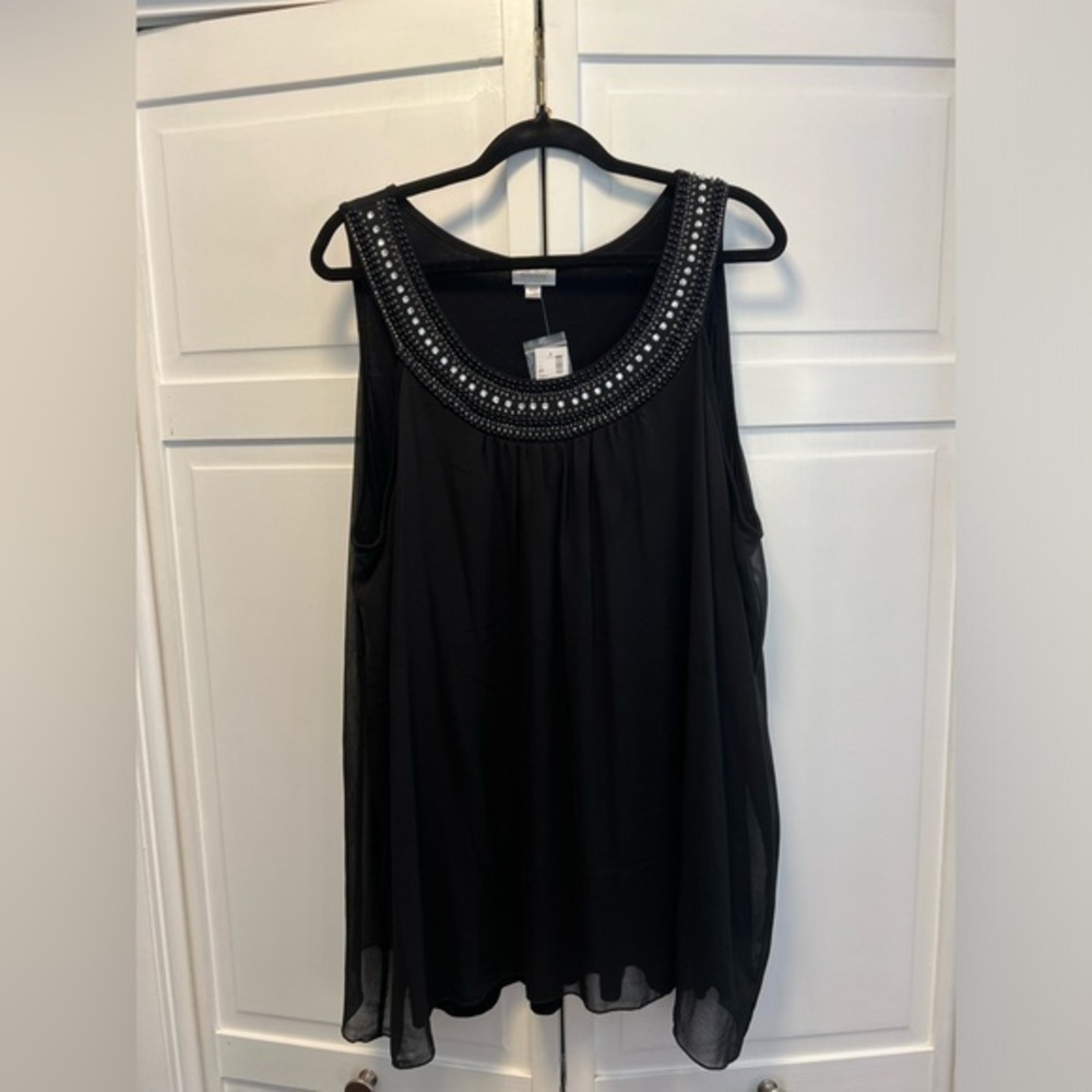 NWT Avenue Sleeveless Blouse With Sheer Overlay & Bedazzled Neckline Size 22/24
